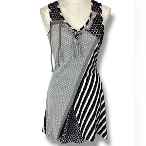 Tricotto Black White Sleeveless Artsy Mini Dress striped patchwork
